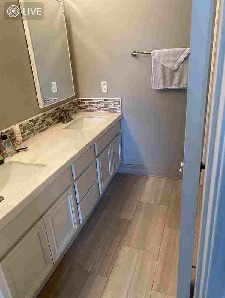 Beautiful room 4s ranch (92127)