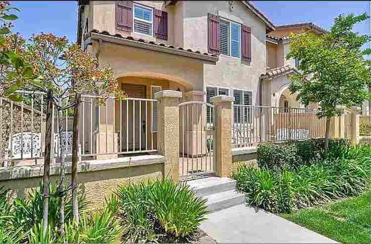 Beautiful room 4s ranch (92127)