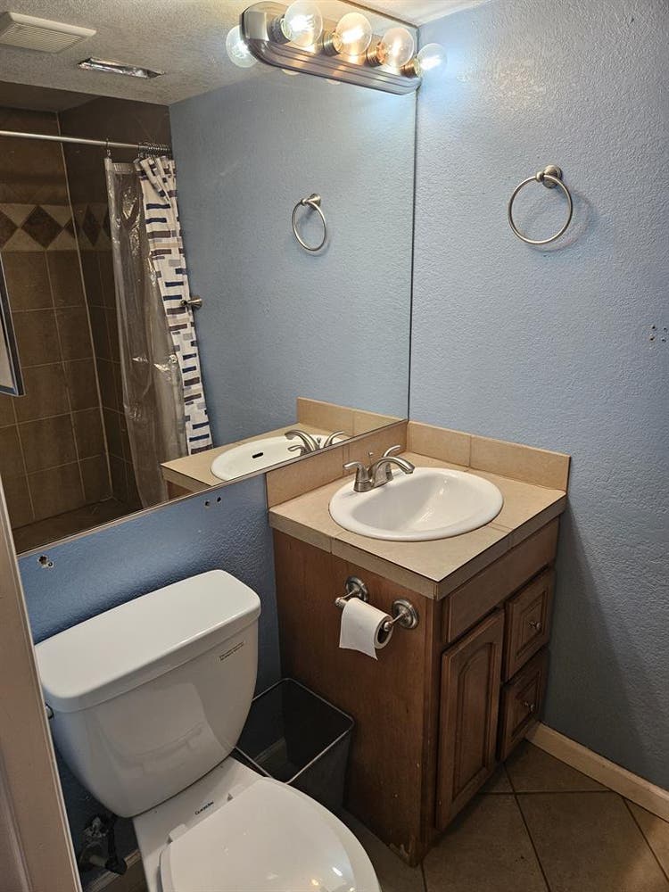 Two basement bedrooms for rent