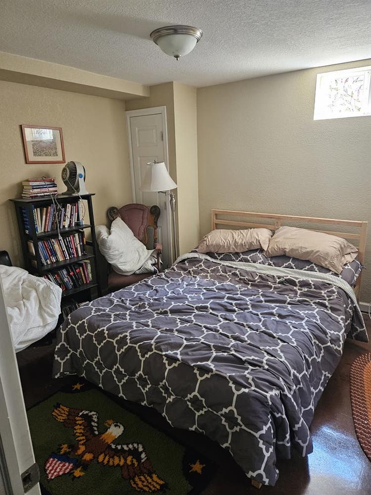 Two basement bedrooms for rent