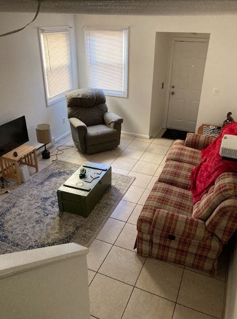 Room in Fully Furnished Apartment