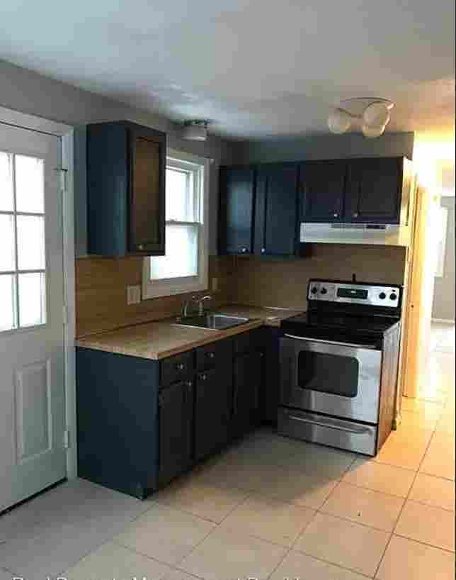 Room in Fully Furnished Apartment