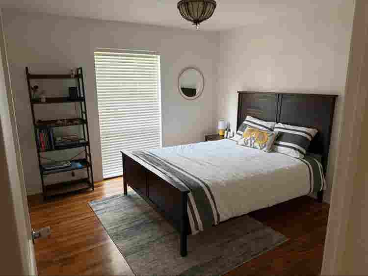 Bedroom for rent
