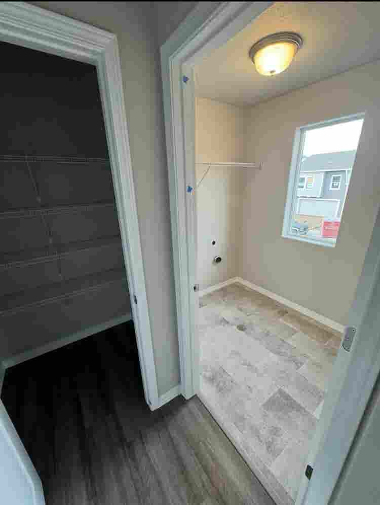 Looking for two roomies and bestie!