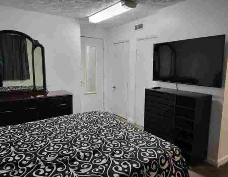 Fully furnished private studio!!!