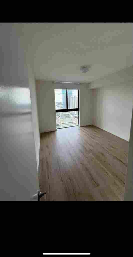 Private bedroom + Bathroomm
