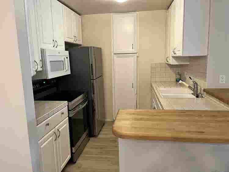 Playa Del Rey condo B