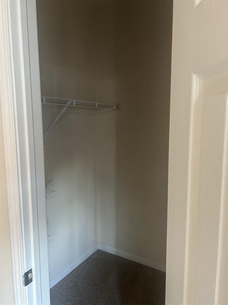 Unfurnished room