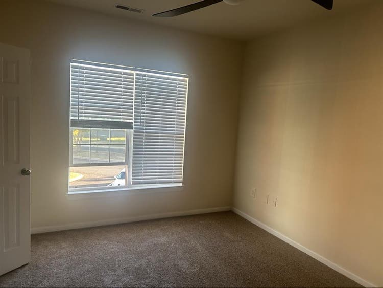 Unfurnished room