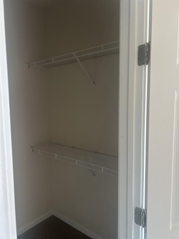 Unfurnished room