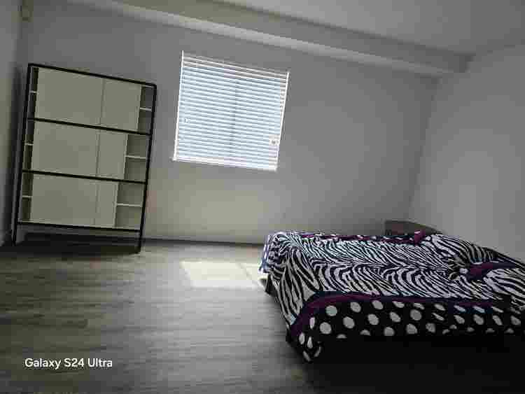 Ground level suit for rent