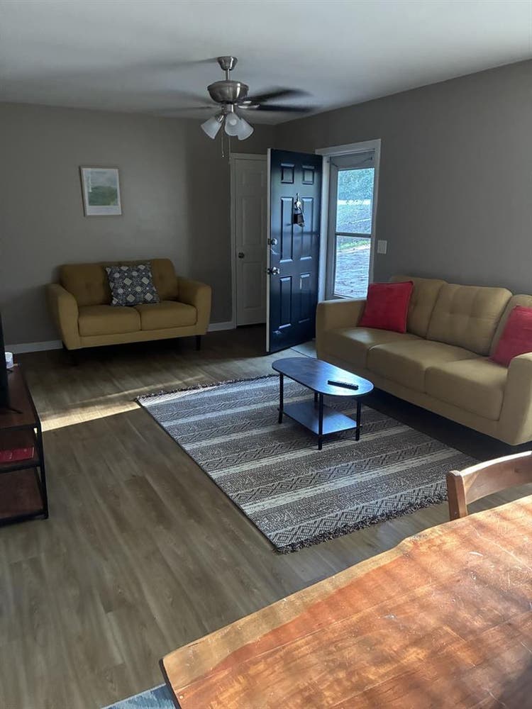 AFFORDABLE ROOMS FOR RENT