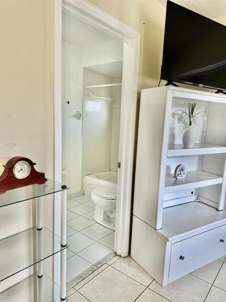 Private Suite in Miami