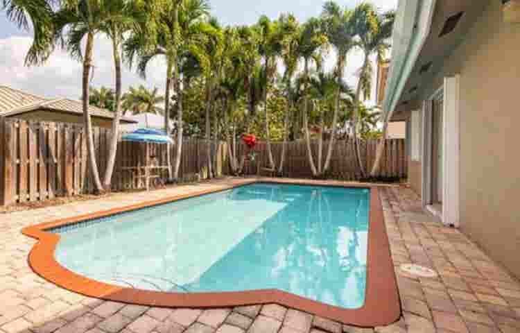 Private Suite in Miami