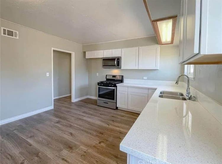 Room for rent in cul de sac