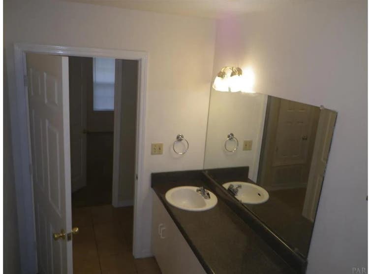 Moving in a home/Breaking lease