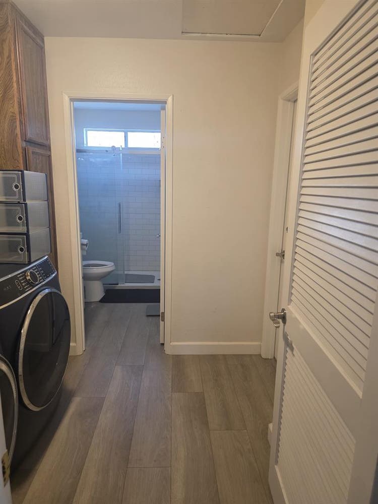 1 Medium/Large Size room Available