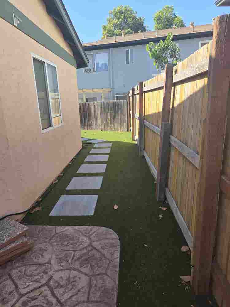 1 Medium/Large Size room Available