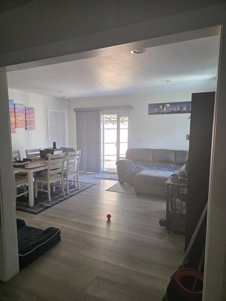 1 Medium/Large Size room Available