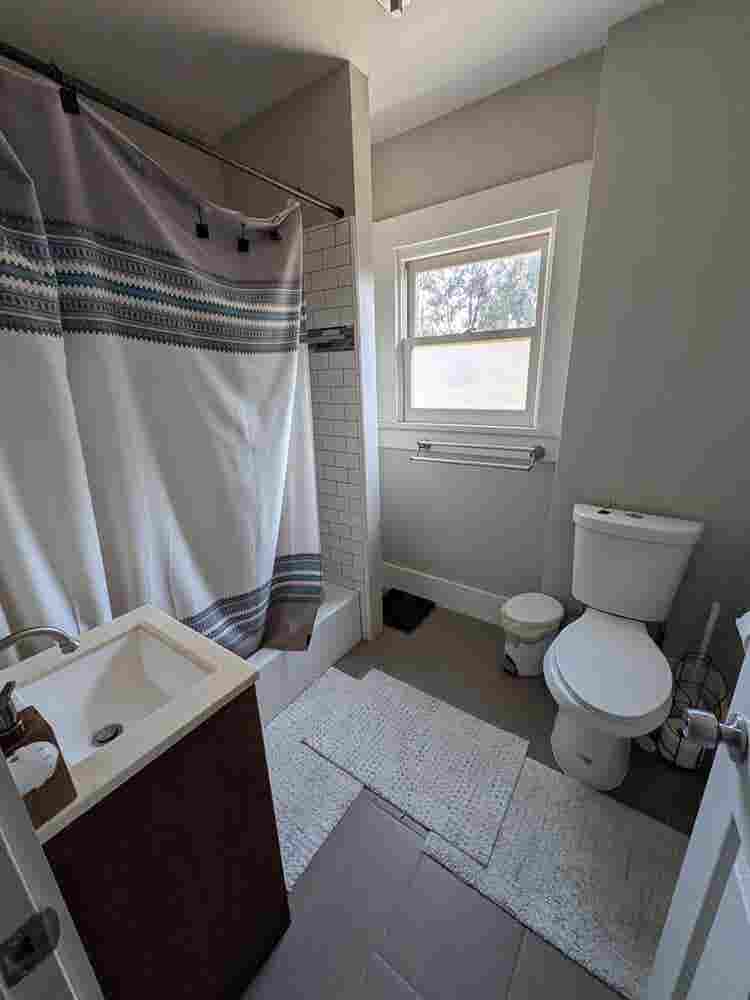 BR - Room for Rent