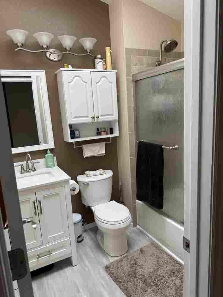 Room for Rent in Furnished House