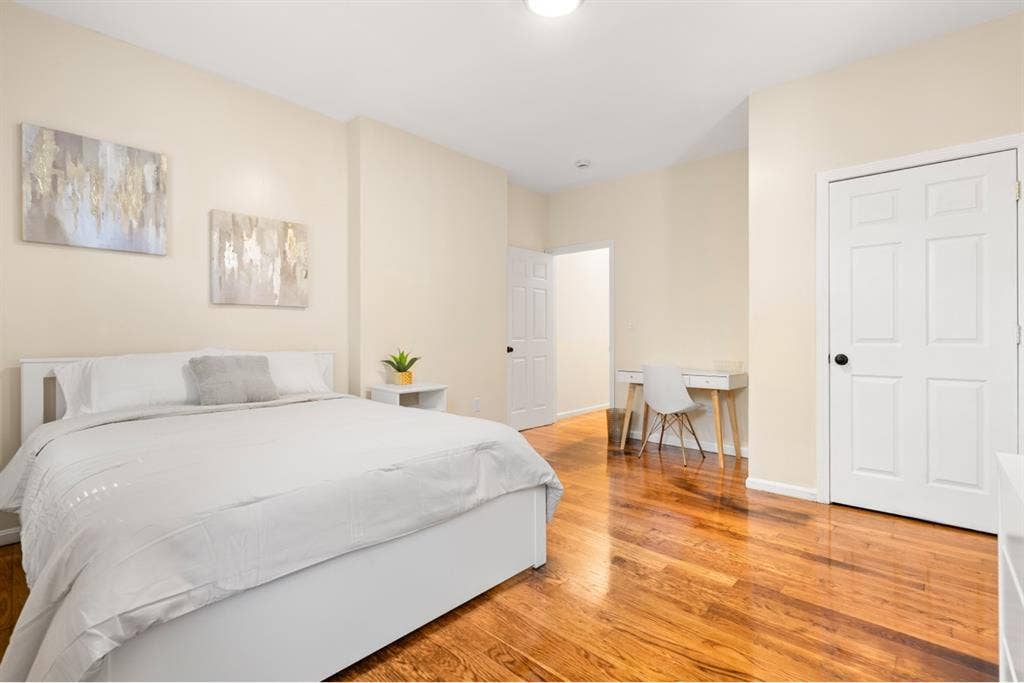 3BR Near Hospitals and Universities