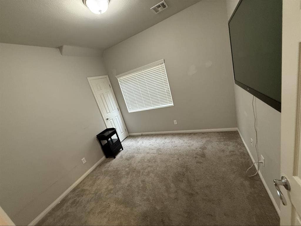 2 rooms for $1,200