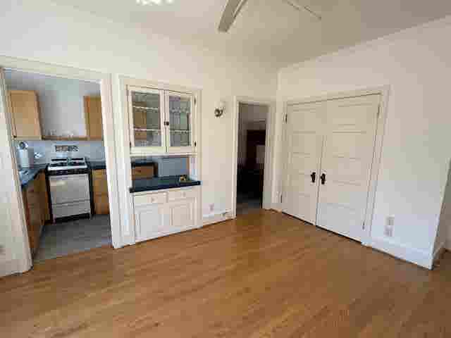 STUDIO/ ONE BED APT IN VENICE BEACH