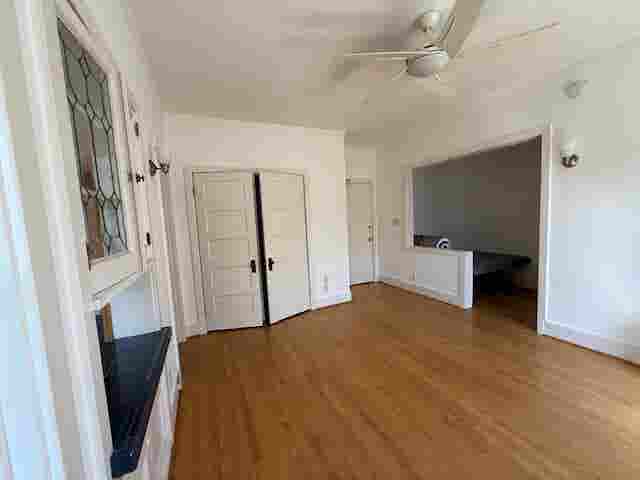 STUDIO/ ONE BED APT IN VENICE BEACH