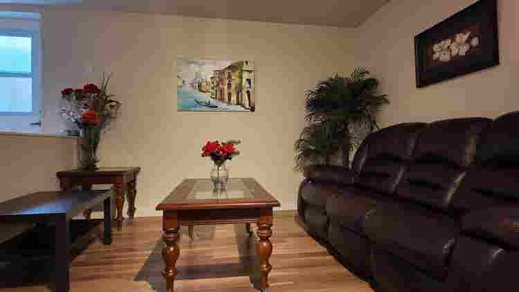 Room Including Utilities in Calgary