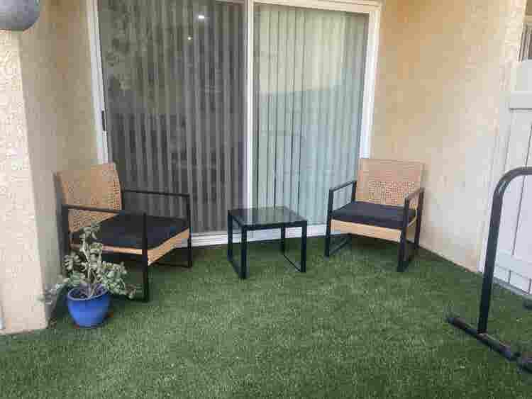 Room for rent in Reseda