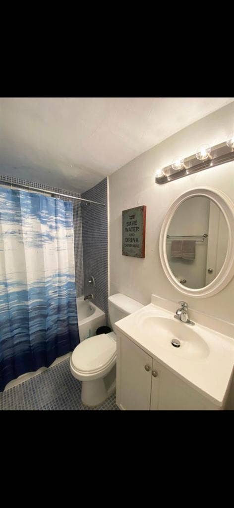 Spacious Private Studio Furnished