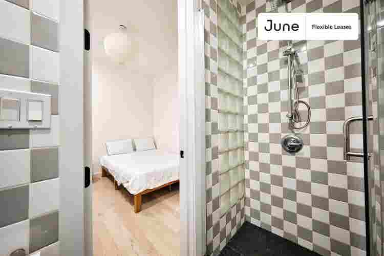 3 BR in New York City