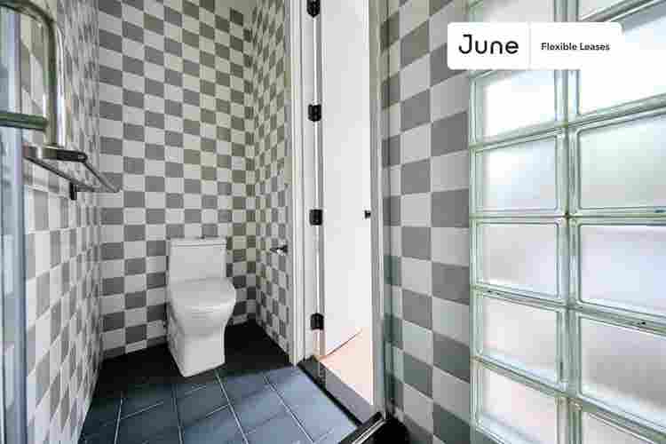 3 BR in New York City