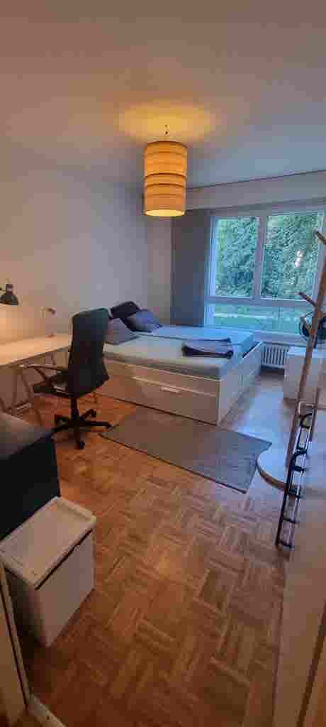 Big room in modern Neighborhood