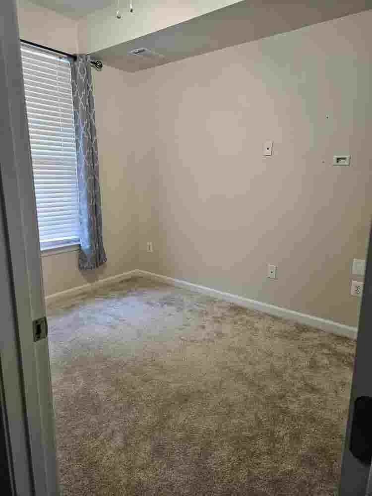Bedroom with Atrached Bathroom