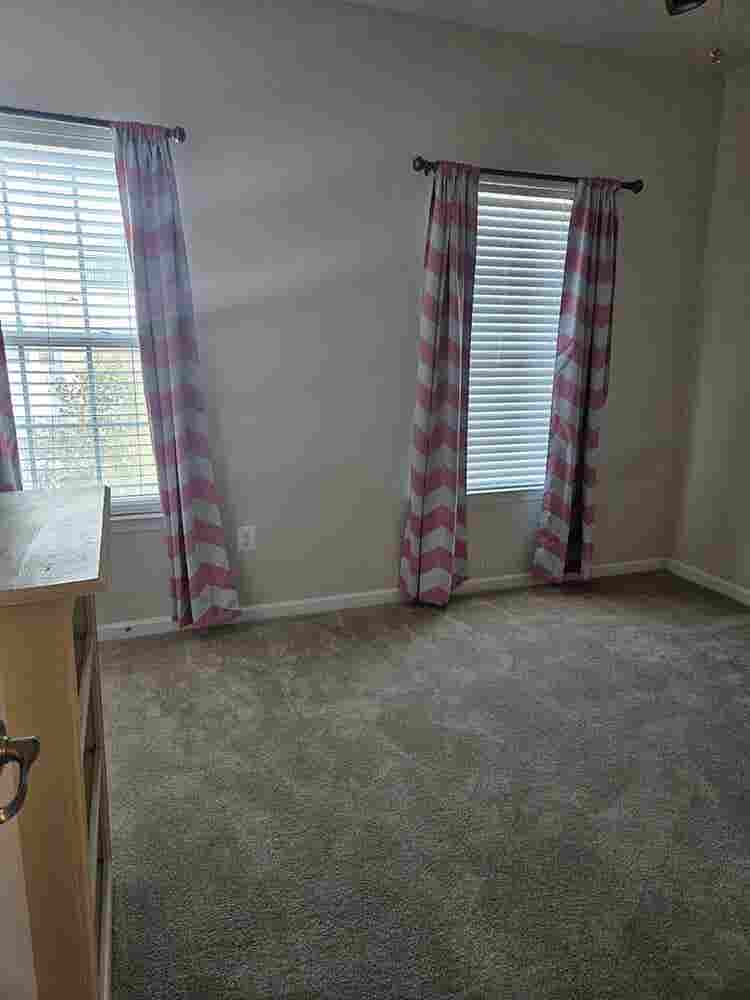 Bedroom with Atrached Bathroom