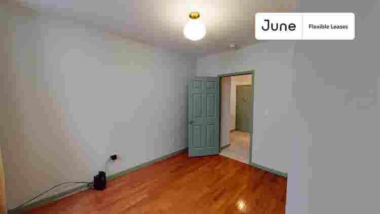 2 BR in New York City