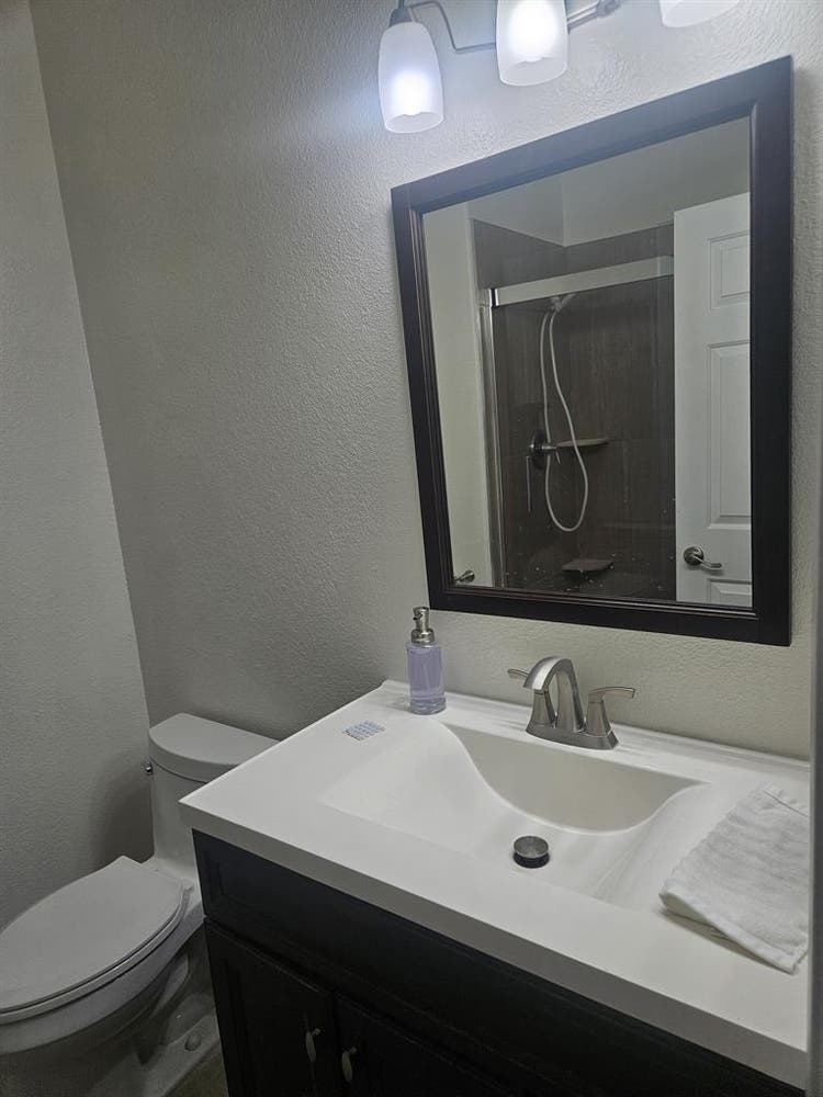 Room and Private bathroom for Rent