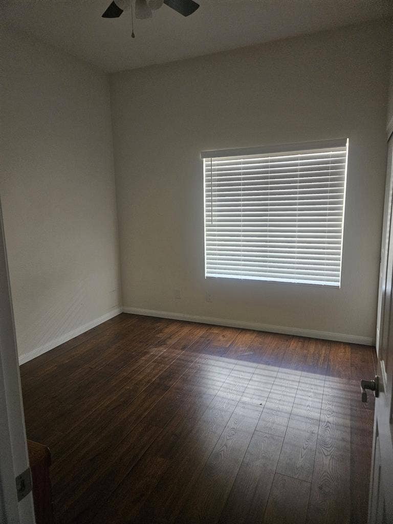 Room and Private bathroom for Rent