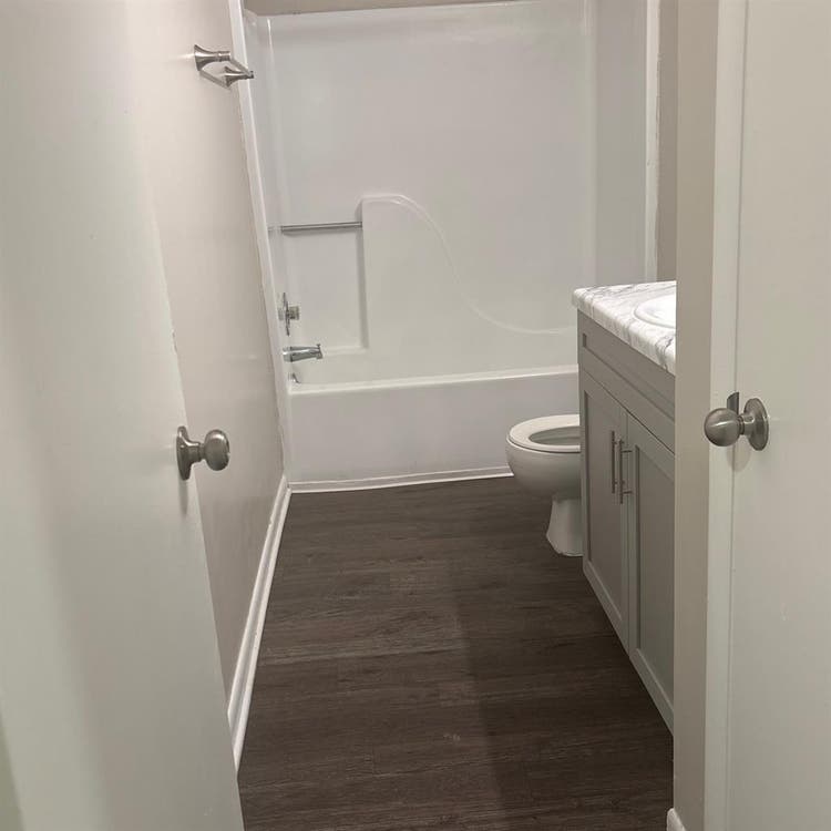 1 whole room available