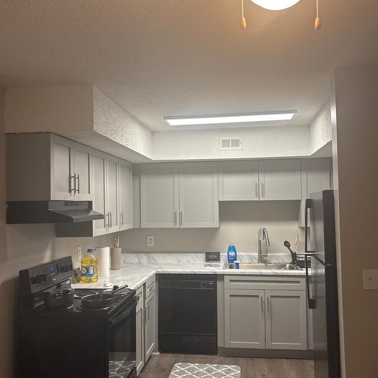 1 whole room available