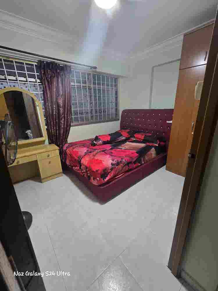 2 common rooms rent.