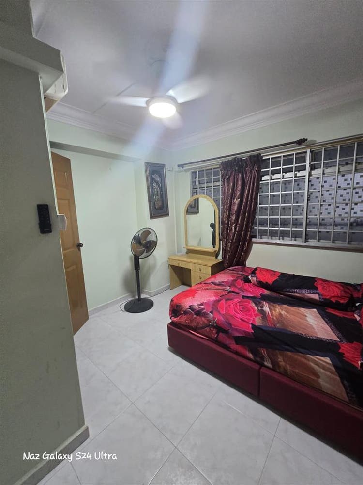2 common rooms rent.