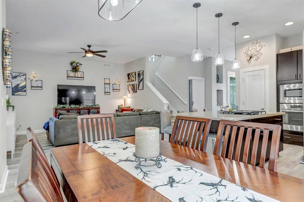 Looking for a Roommate