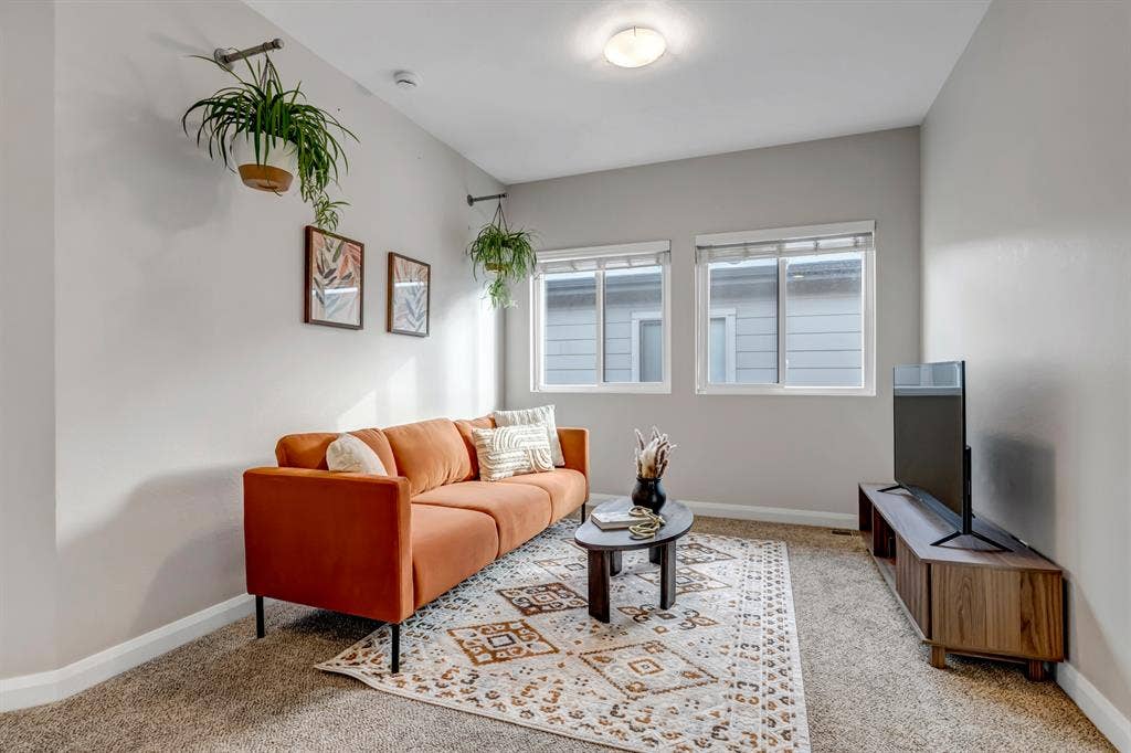 Looking for a Roommate