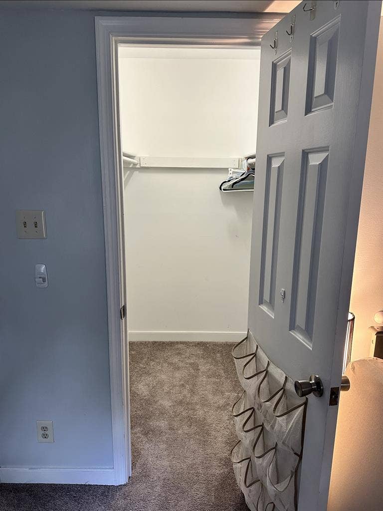Large bedroom on for rent