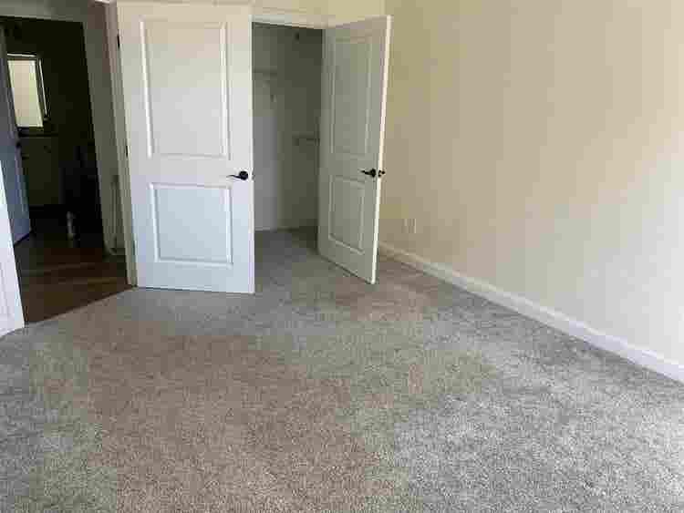 Riverside Apartment Listing