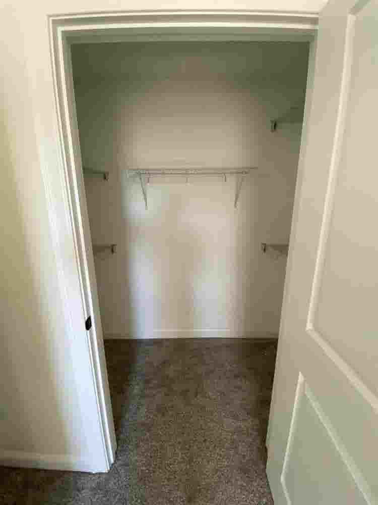 Riverside Apartment Listing