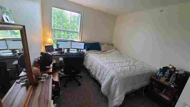 Riverside Apartment Listing